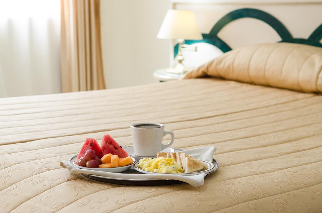 Apart Hotel Kennedy Guayaquil Værelse billede